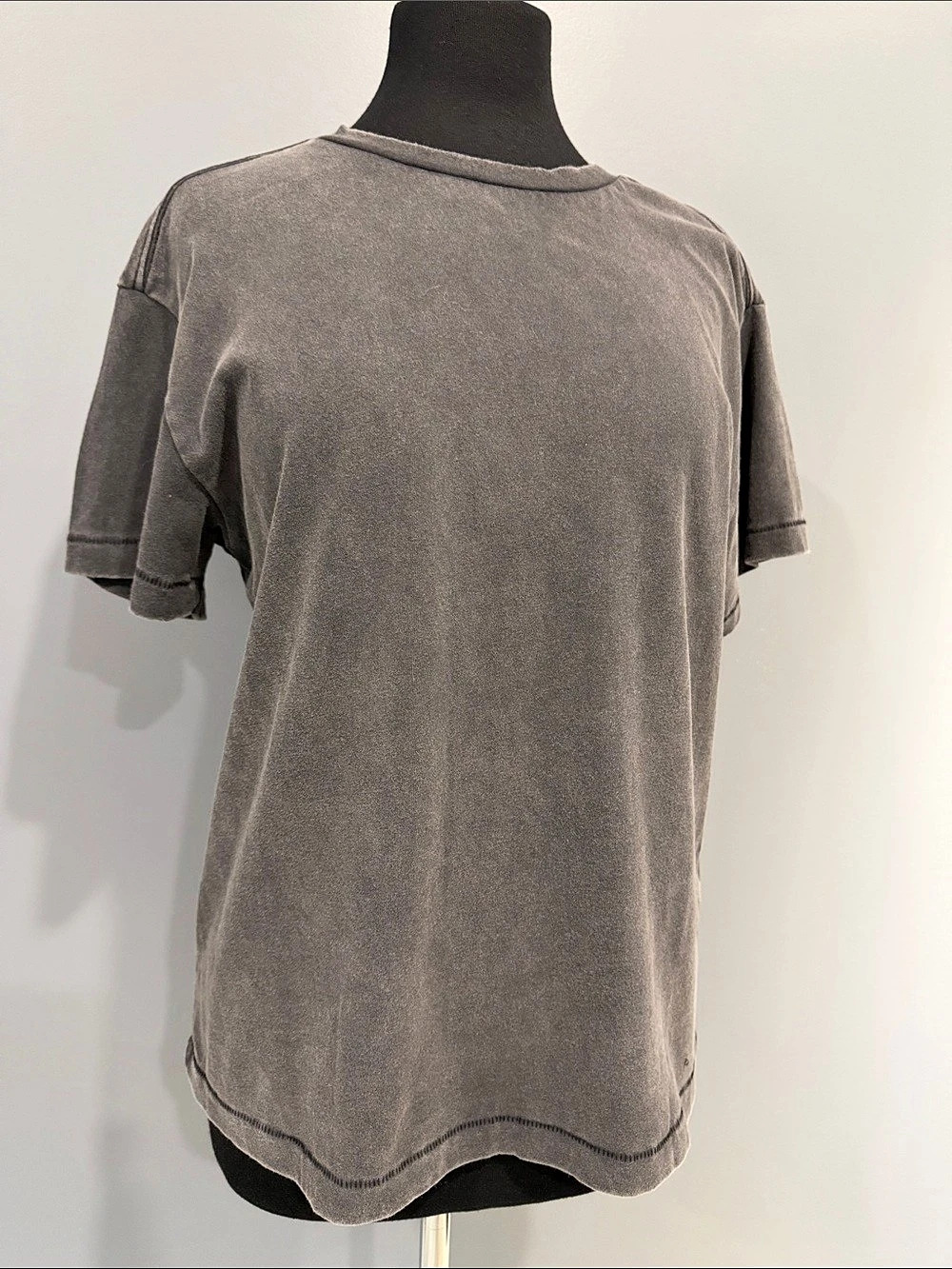 RSQ Shrunken Tee Short Sleeve Tee in Gray Size Small Like New